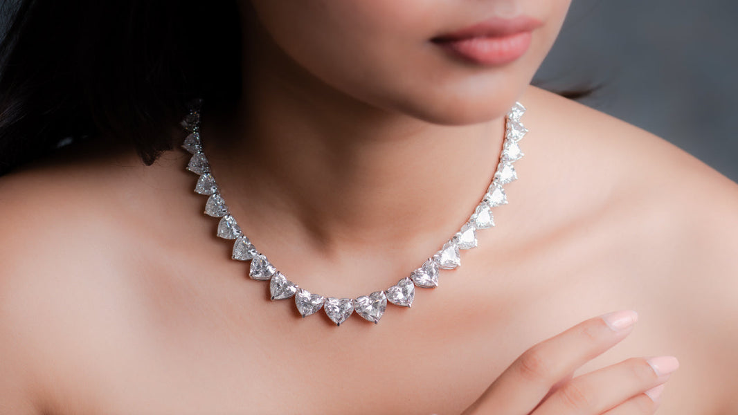 Diamond Jewellery Trends: What’s Hot This Year in Engagement and Wedding Necklace Sets