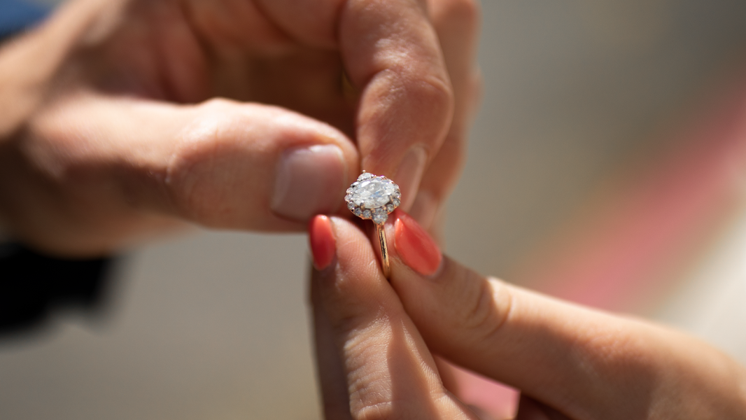 Choosing the Right Promise Ring for Your Partner