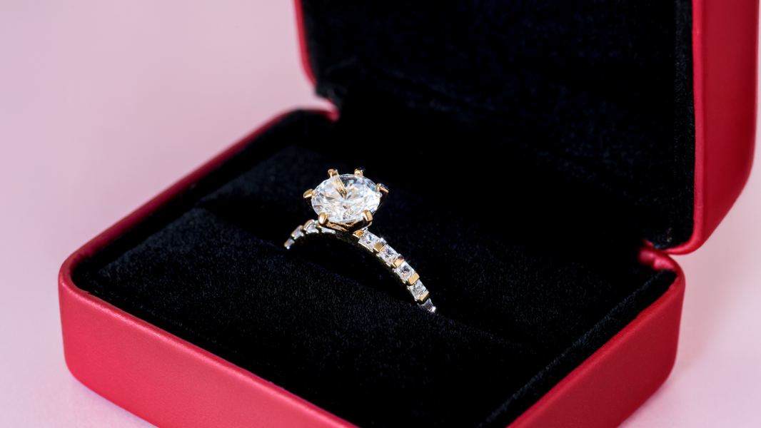 Which personalised Gifts Are Most Loved by Women?